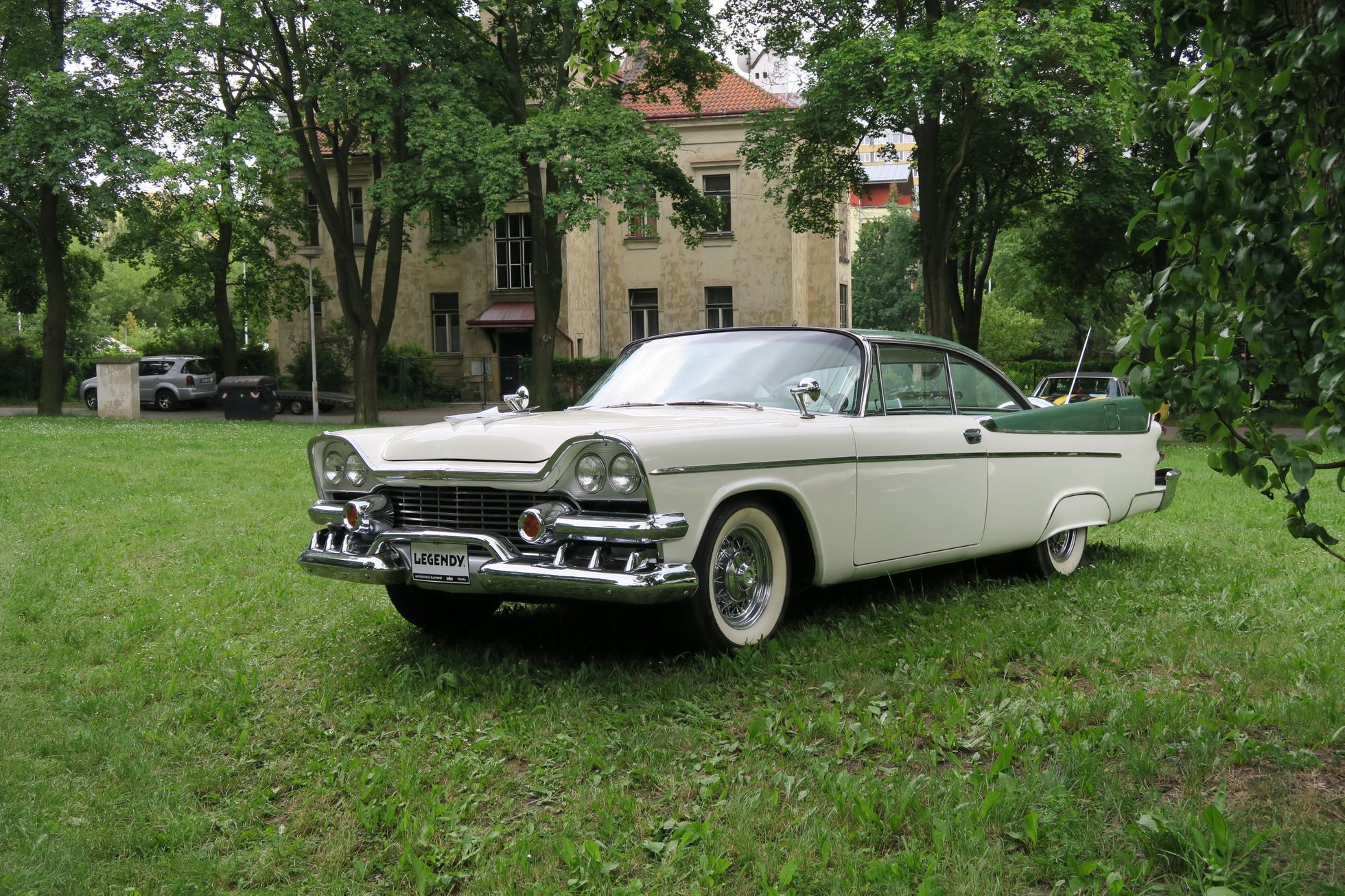 Příprava na výstavu Legendy v pražských Bohnicích