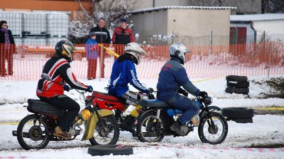 Vytrvalostní závod malých motorek Fichtl Day v Soběslavi