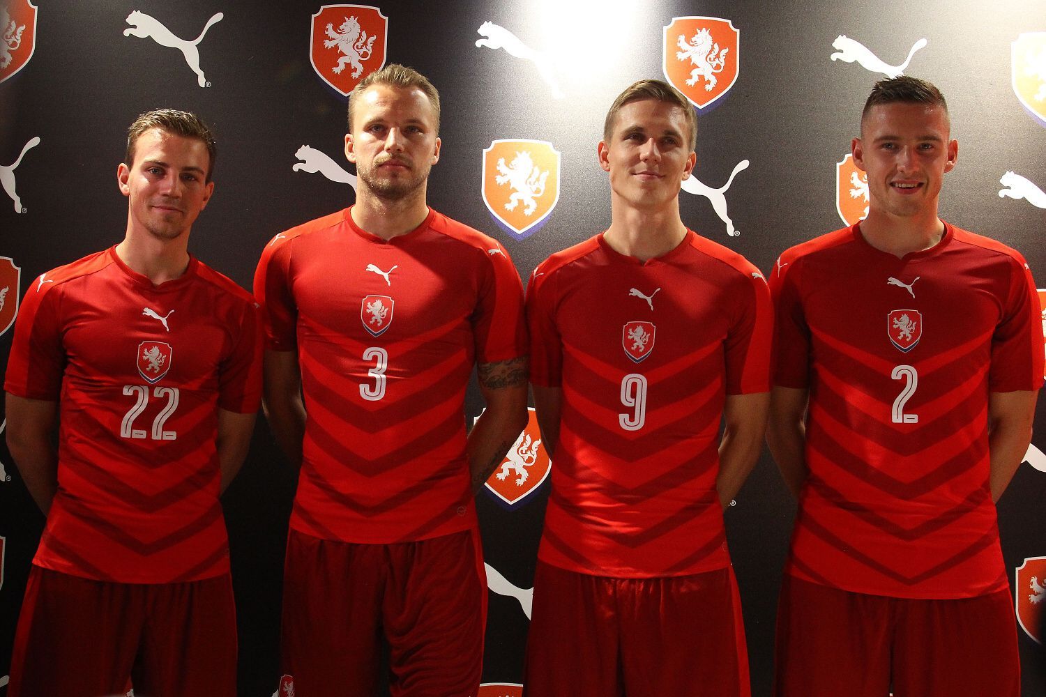 Nové dresy fotbalové reprezentace na Euro 2016: Bořek Dočkal, Michal Kadlec, Pavel Kadeřábek, Václav Darida