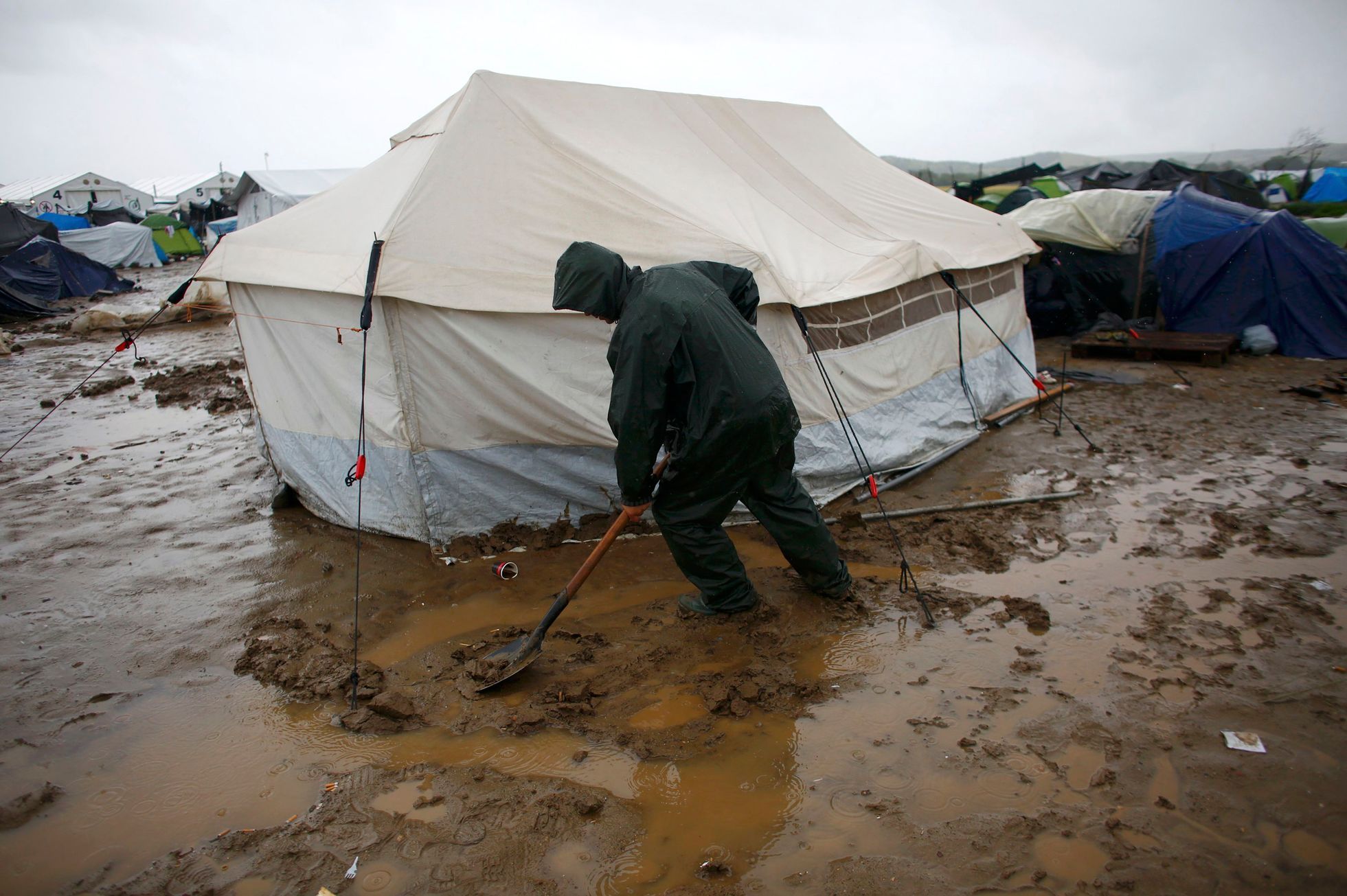 Vyklízení uprchlického tábora v Idomeni