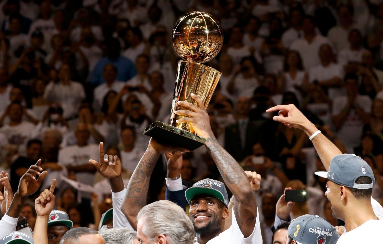 Basketbalisté Miami Heat slaví titul v NBA.