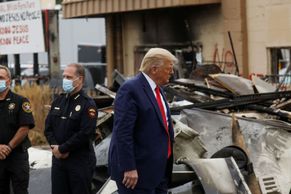 Foto: Trump navštívil místo hněvu. Protesty v Kenoshe označil za domácí terorismus