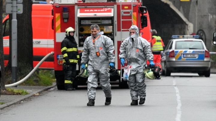 Policie v Brně kvůli nalezeným chemikáliím evakuovala dalších 50 lidí