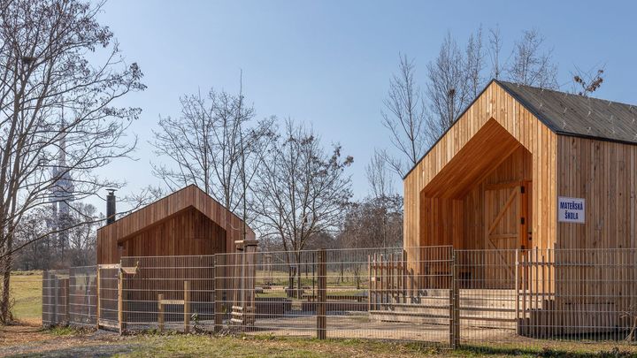 Les není nutný. Spojit se s přírodou lze i v Praze, ukazuje lesní školka na Žižkově; Zdroj foto: Martin Micka