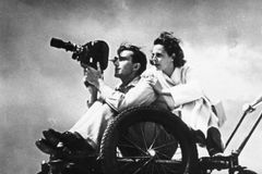 Manipulátorka ve službách Hitlera. Kina uvádějí příběh kontroverzní Riefenstahlové