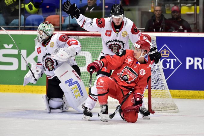 Hradec - Frölunda, hokejová Liga mistrů 2019/20: Jordann Perret.