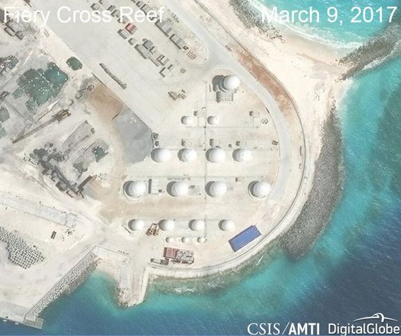 Čína takřka dokončila stavební práce na třech umělých ostrovech v Jihočínském moři.