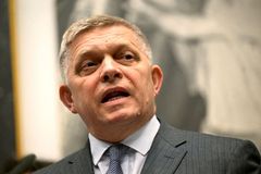 Fico má atentátníka za prodlouženou ruku opoziční nenávisti, chodil demonstrovat
