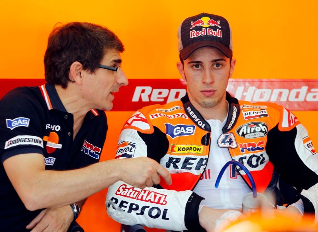 Testy MotoGP: Andrea Dovizioso s mechanikem