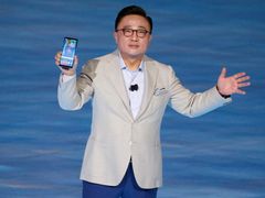 Prezident Samsungu Koh Dong-jin představuje Galaxy Note 8.