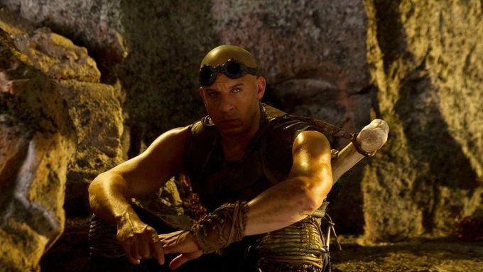 Riddick (Vin Diesel).