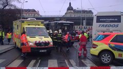 Srážka tramvaje a autobusu na Florenci