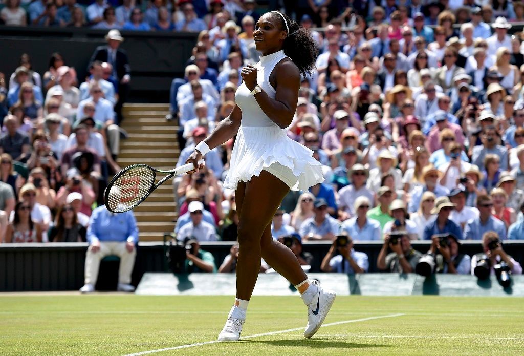 Serena Williamsová slaví postup do finále Wimbledonu 2016