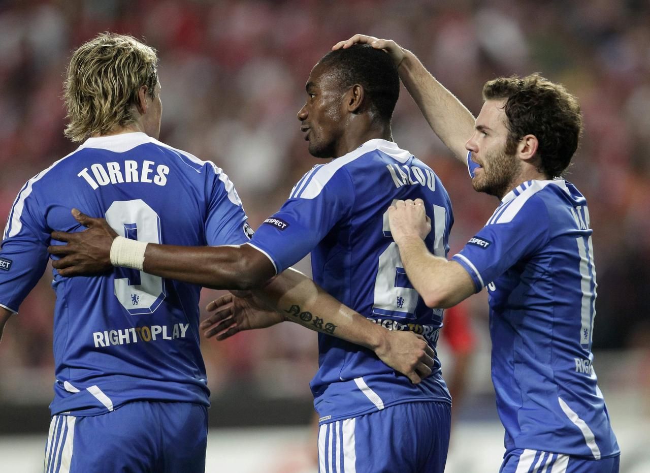 Liga mistrů: Benfica - Chelsea (Kalou, Mata, Torres)