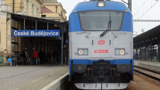 Foto: Z Prahy do Českých Budějovic za dvě hodiny. Jižním expresem