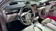Volvo tradičně sází na prémiové materiály a čistý design.