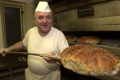 Češi mění svůj jídelníček, jedí čím dál méně chleba