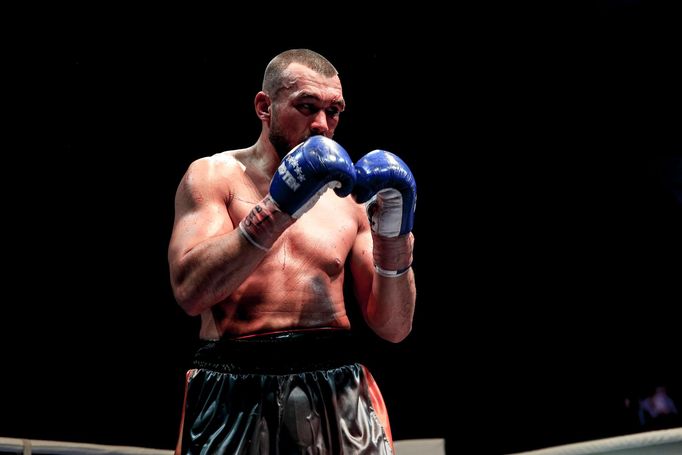 Den rváčů v Plzni - Pavel Šour vs. Václav Pejsar (box, těžká váha)