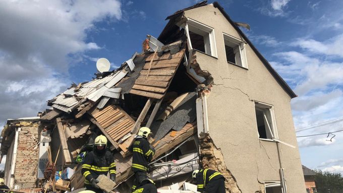 Tragický výbuch plynu v rodinném domu v Mostkovicích