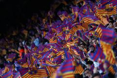 Muži v luxusní třídě a ženy v ekonomické. Barcelonu kritizují kvůli diskriminaci fotbalistek