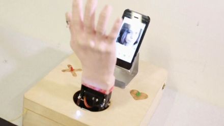 Robot hledá lidem životní lásku. Za použití biometrických senzorů
