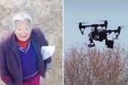 Nemáš masku, mazej domů! Drony kvůli koronaviru honí v ulicích Číňany