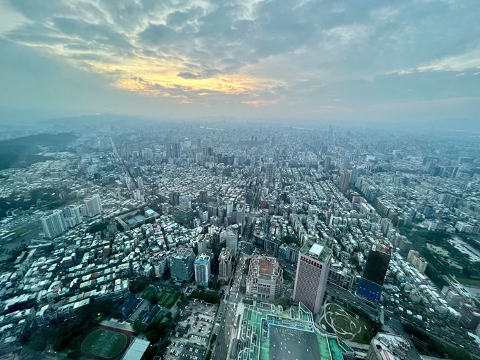 Pohled z tchajwanského mrakodrapu Taipei 101.