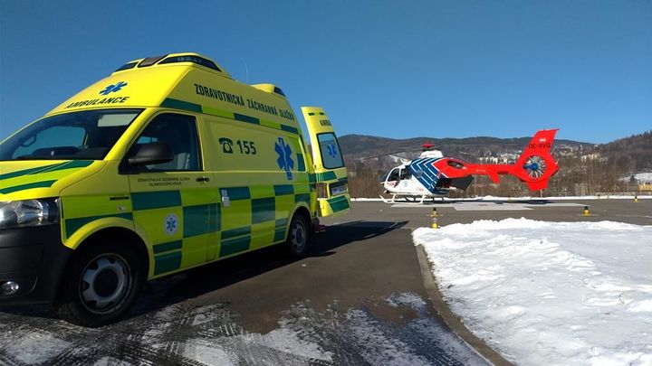 Dva dospělí, školačka a pes zemřeli v Opavě po otravě kvůli závadě kotle v koupelně; Zdroj foto: ZZS Moravskoslezského kraje