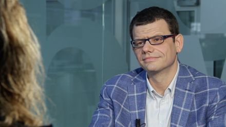 Do politiky vysíláme to nejhorší, 9 z 10 politiků bych nezaměstnal, jsou to loutky, říká Jaroš