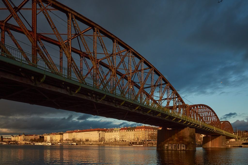 Železniční most Praha Výtoň