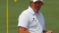 To obhájce triumfu a Woodsův krajan Phil Mickelson je na tom ještě hůř.