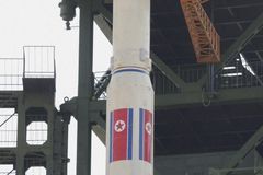 Pchjongjang demontuje raketu, start zhatila závada