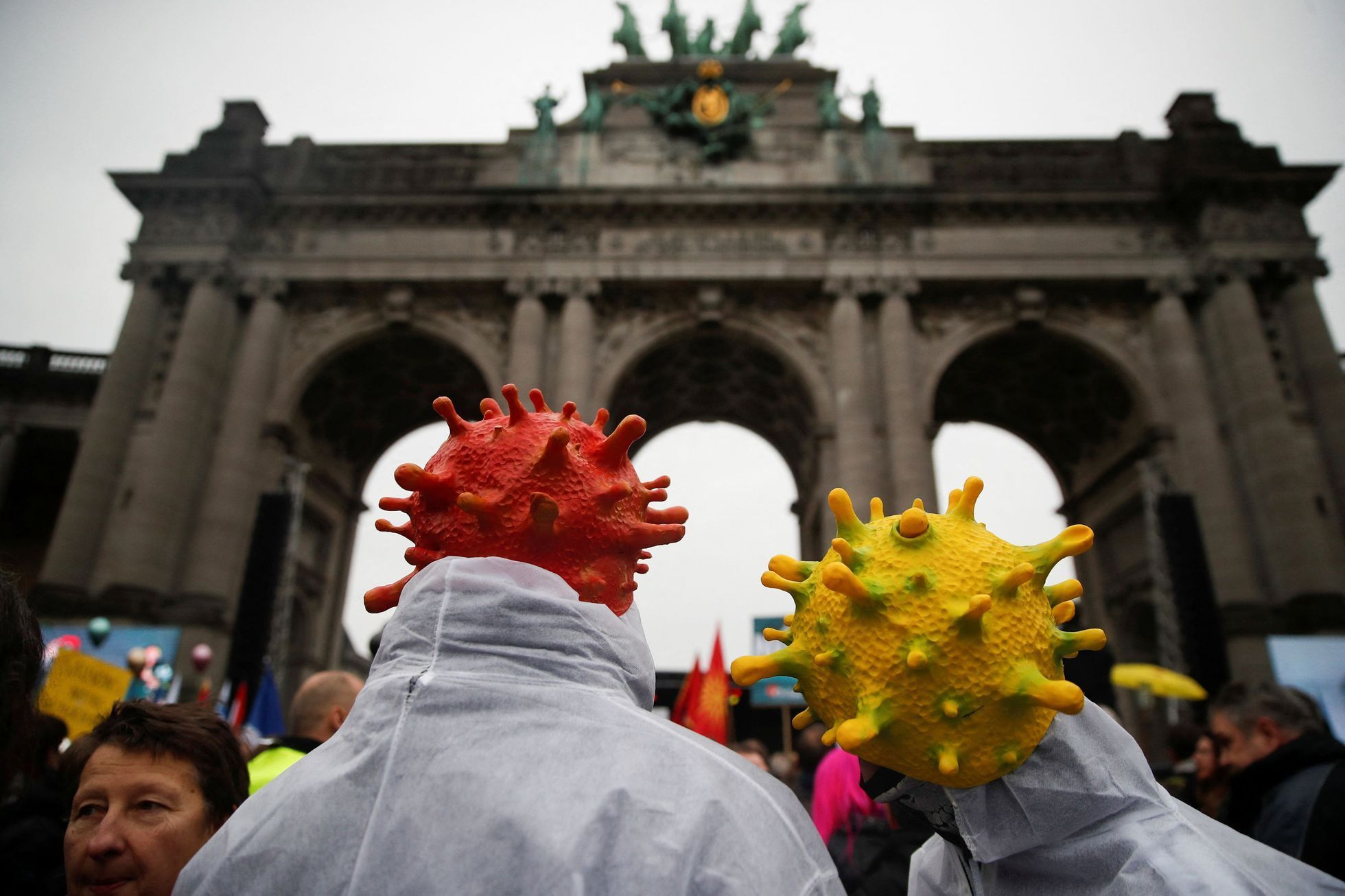 Protesty proti covidu v Bruselu