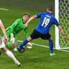 Leonardo Bonucci dává gól ve finále ME 2020 Itálie - Anglie