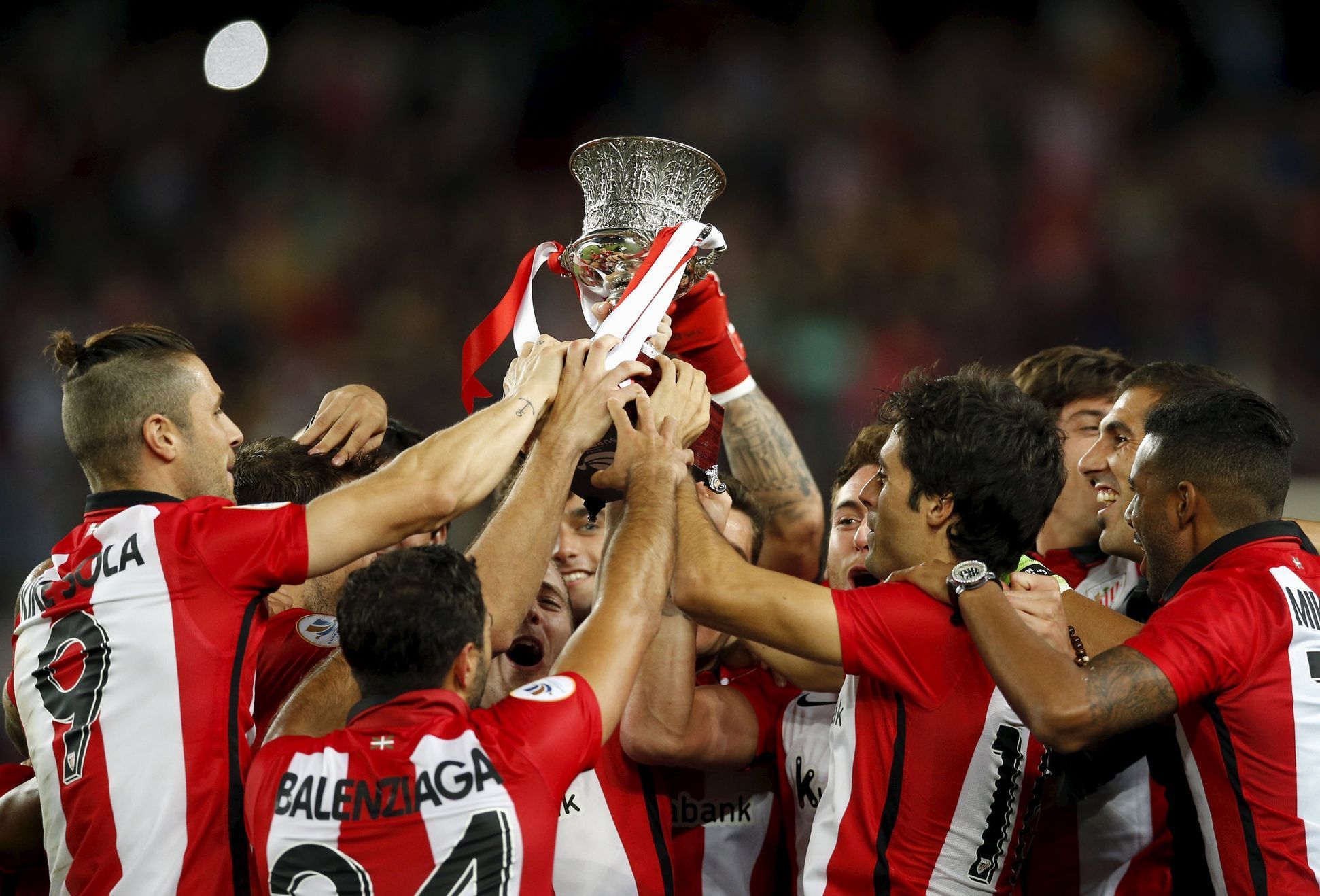 Athletic Bilbao slaví španělský superpohár 2015