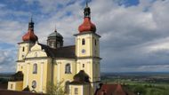 Klenot Novohradských hor či jihočeské Lurdy - to jsou přívlastky poutního chrámu Nanebevzetí Panny Marie (nebo také Panny Marie Těšitelky) v Dobré Vodě u Horní Stropnice. V okolí se nalézalo hned několik pramenů s blahodárnými léčivými účinky. U
jednoho z nich v dnešní Dobré Vodě se pasáčkovi koncem 18. století zjevila Panna Maria - právě zde později vznikl poutní kostel. Léčivost pramene byla později prokázána, je totiž díky radonu mírně radioaktivní, což má pozitivní účinky na pohybový aparát. Zajímavostí je, že ačkoli se jedná o jednu z nejvýstavnějších barokních staveb v celých jižních Čechách, není znám její architekt ani stavitel.