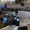 Střety demonstrantů s policisty v Hongkongu - 1. prosince