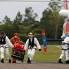 Vytahování trosek letounu airbus A320-200  letecké společnosti AirAsia