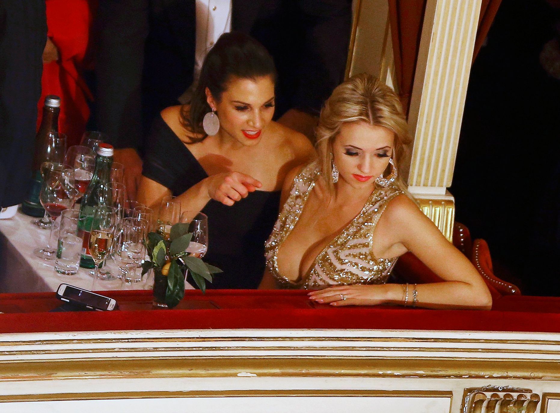 Elisabetta Canalis, Cathy Lugner