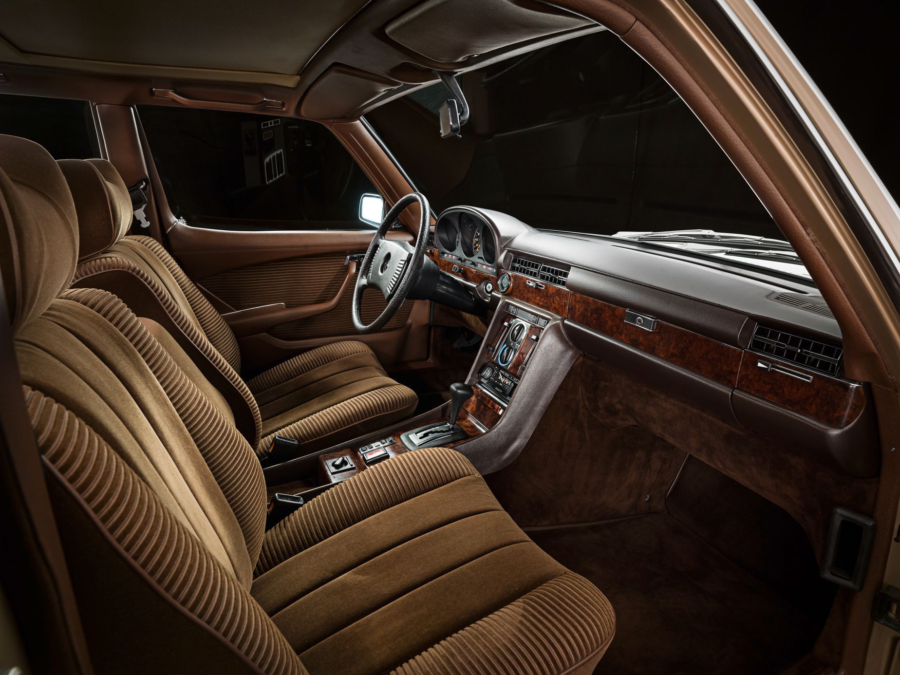 Mercedes-Benz 450 SEL 6.9 (W 116)