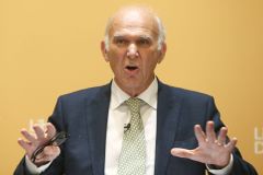 Britské Liberální demokraty povede Vince Cable. Chce prosadit měkčí odchod z Evropské unie