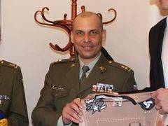 Velitelem mnohonárodního bojového uskupení NATO na Slovensku bude plukovník Tomáš Unzeitig.