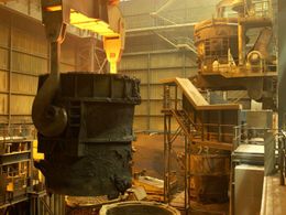 Výroba oceli v Mittal Steel Ostrava.