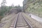 Vlak na Klatovsku narazil do skály, nikdo se při nehodě nezranil