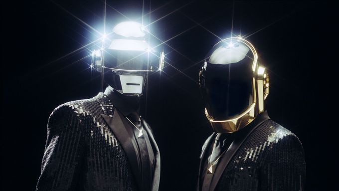 Taneční žánry house a techno sice vznikly v USA, mainstream z nich ale udělali až Daft Punk (na snímku).