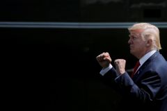 Trumpův duševní stav vyvolává znepokojení, další tlak ho může zhoršit, řekl americký kongresman