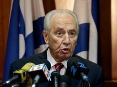 Sluneční energie je demokratická, říká Peres.