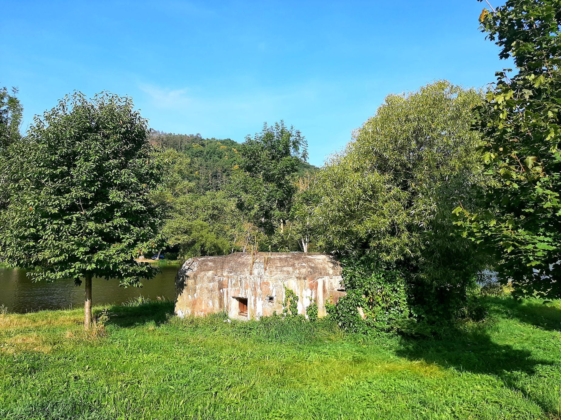 Bunkry Pražské čáry