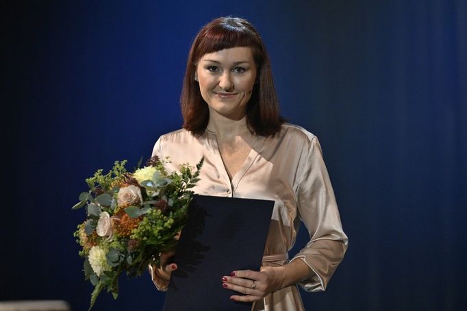 Kateřina Tučková v roce 2022, kdy za román Bílá Voda převzala Státní cenu za literaturu.