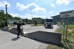 Na hranicích se Slovenskem se kvůli migraci dočasně obnoví kontroly, rozhodla vláda